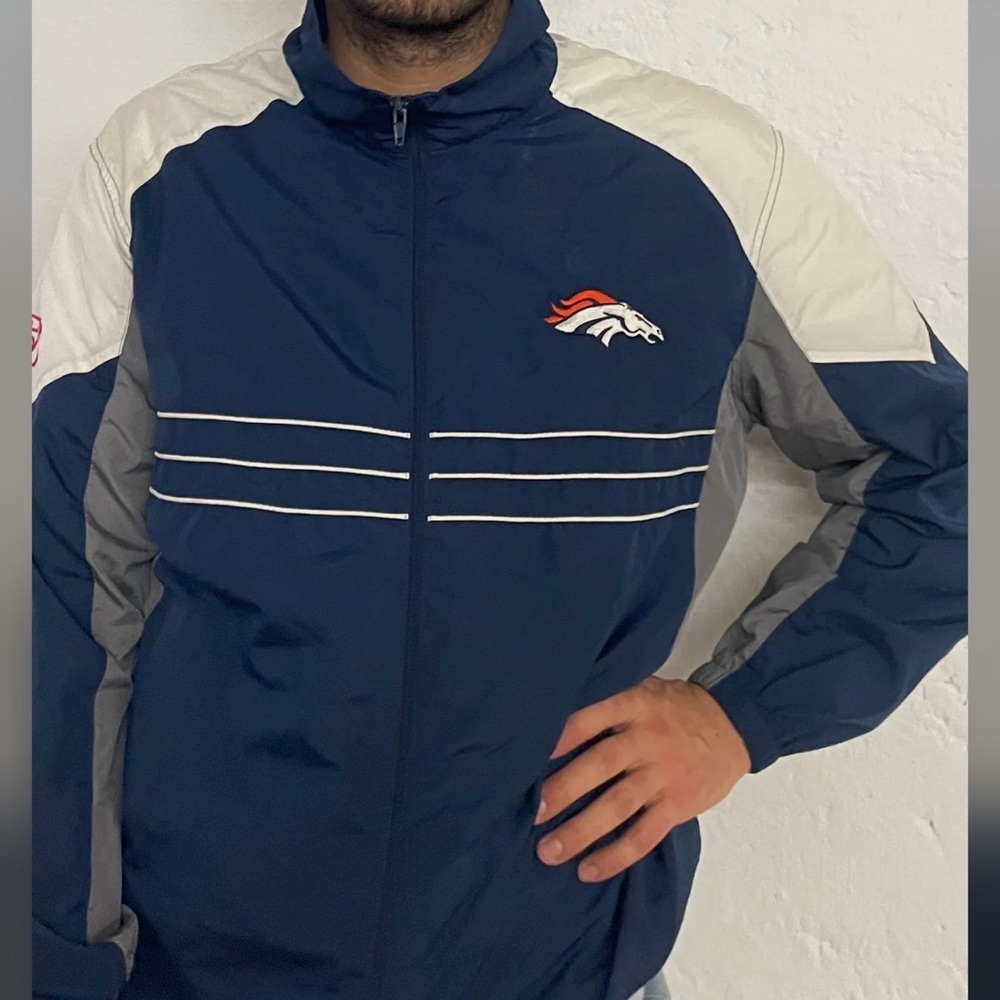 Vintage NFL Denver Broncos Windbreaker Jacket